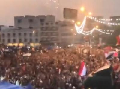 伊朗补时遭绝杀 保安冲进场庆祝 伊拉克万人轰动